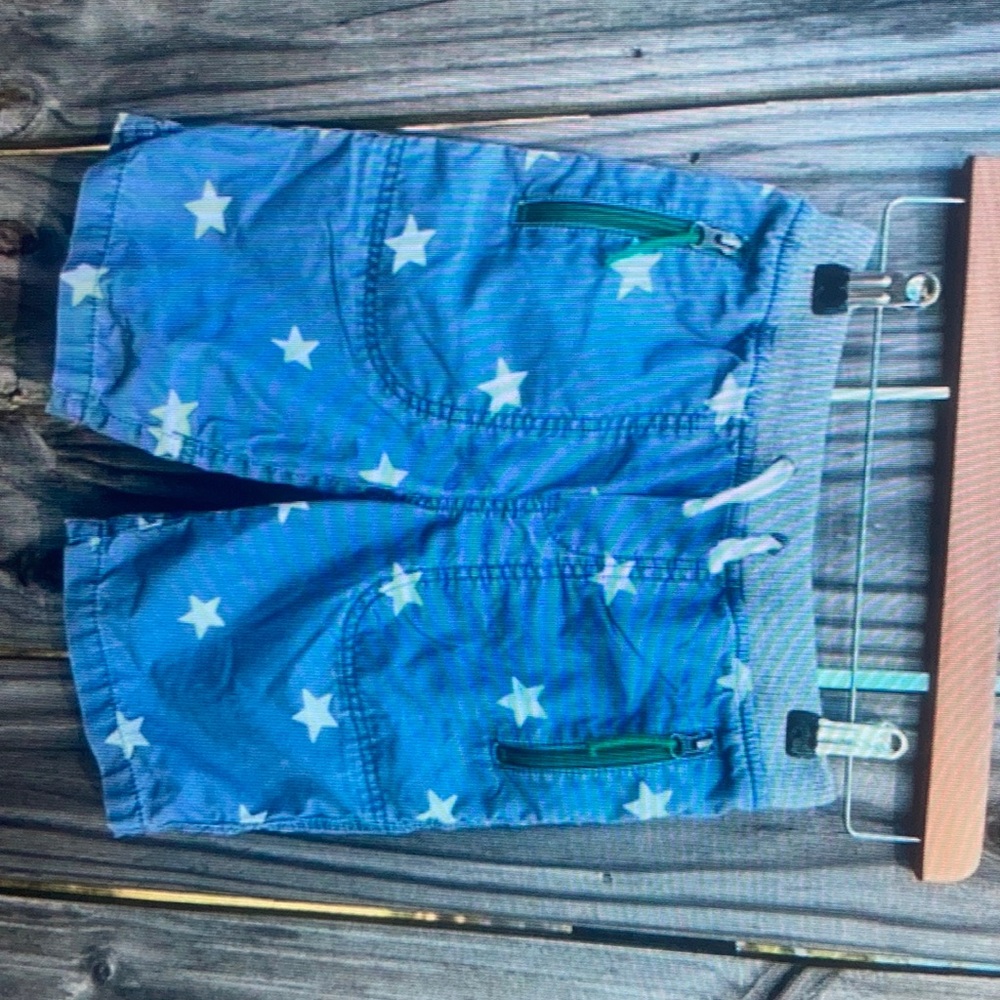 Star Patterned Kids shorts
